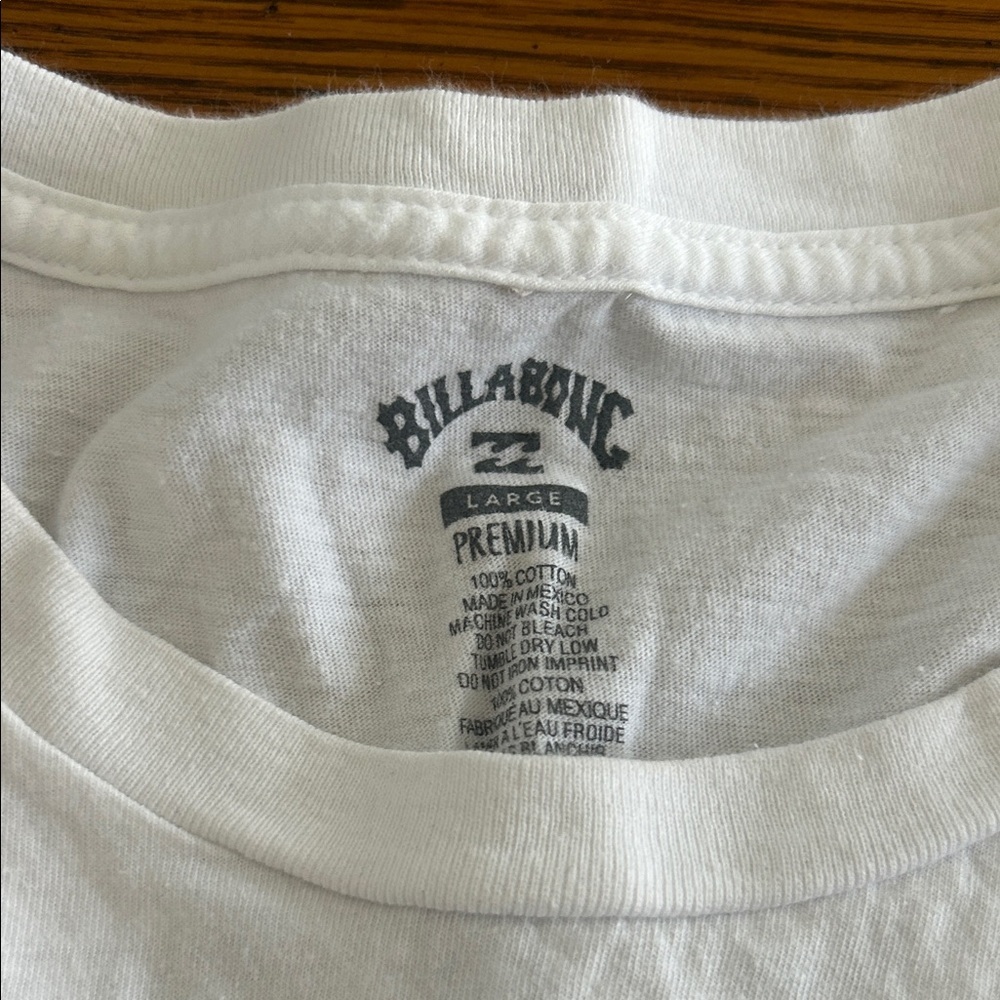 Billabong White Tee with Blue Graphic/9 - Picture 2 of 4